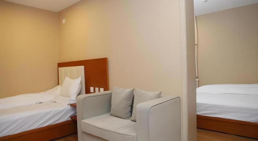 Beijing Yi Jia Hotel Eksteriør bilde